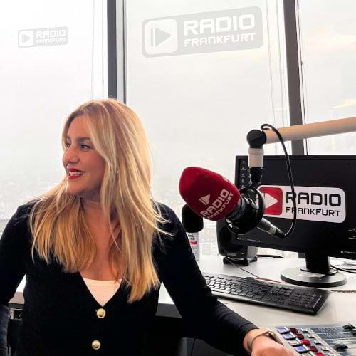 Marjan Falanga im Antenne-Landau-Studio